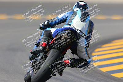 media/Oct-08-2022-SoCal Trackdays (Sat) [[1fc3beec89]]/Turn 11 Backside (1145am)/